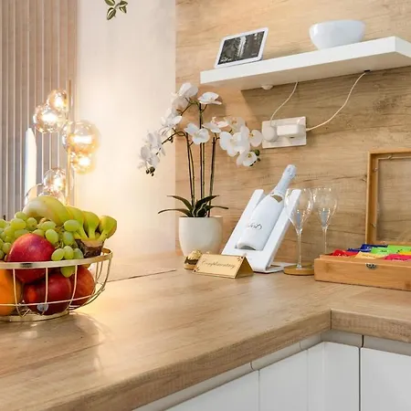 Golden Sunflower Apartment Bratislava