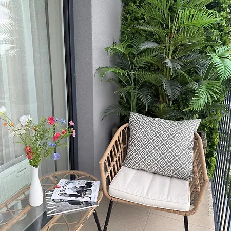 Golden Sunflower Appartement *