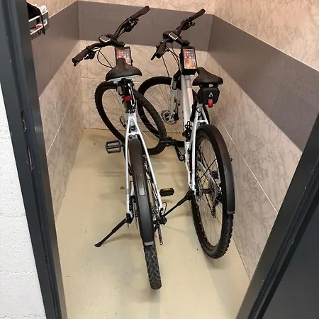 Golden Sunflower 아파트 브라티슬라바